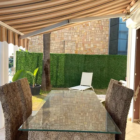 Villa Close To The Sea In - With A Shared Pool Kusadası