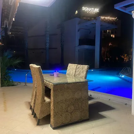 Villa Close To The Sea In - With A Shared Pool *